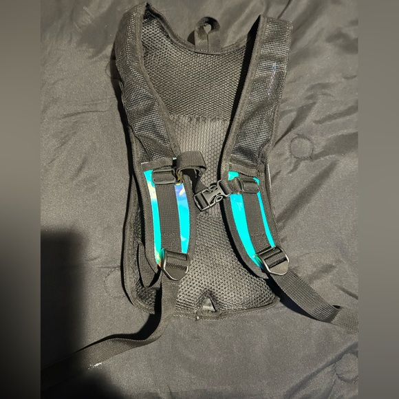 Sojourner “I love You” Hydration Backpack with brand new bladder - Picture 2 of 10